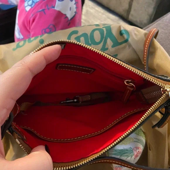 Black pebble leather Dooney and Bourke crossbody - Picture 6 of 10